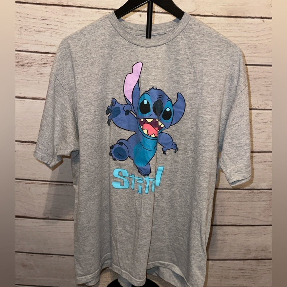 Disney Stitch Graphic Tee 2XL ,Summer Tee’s, Casual Tee’s ,Summer T-Shirts, Gray